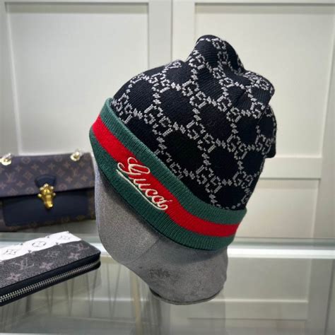 Gucci hat lv